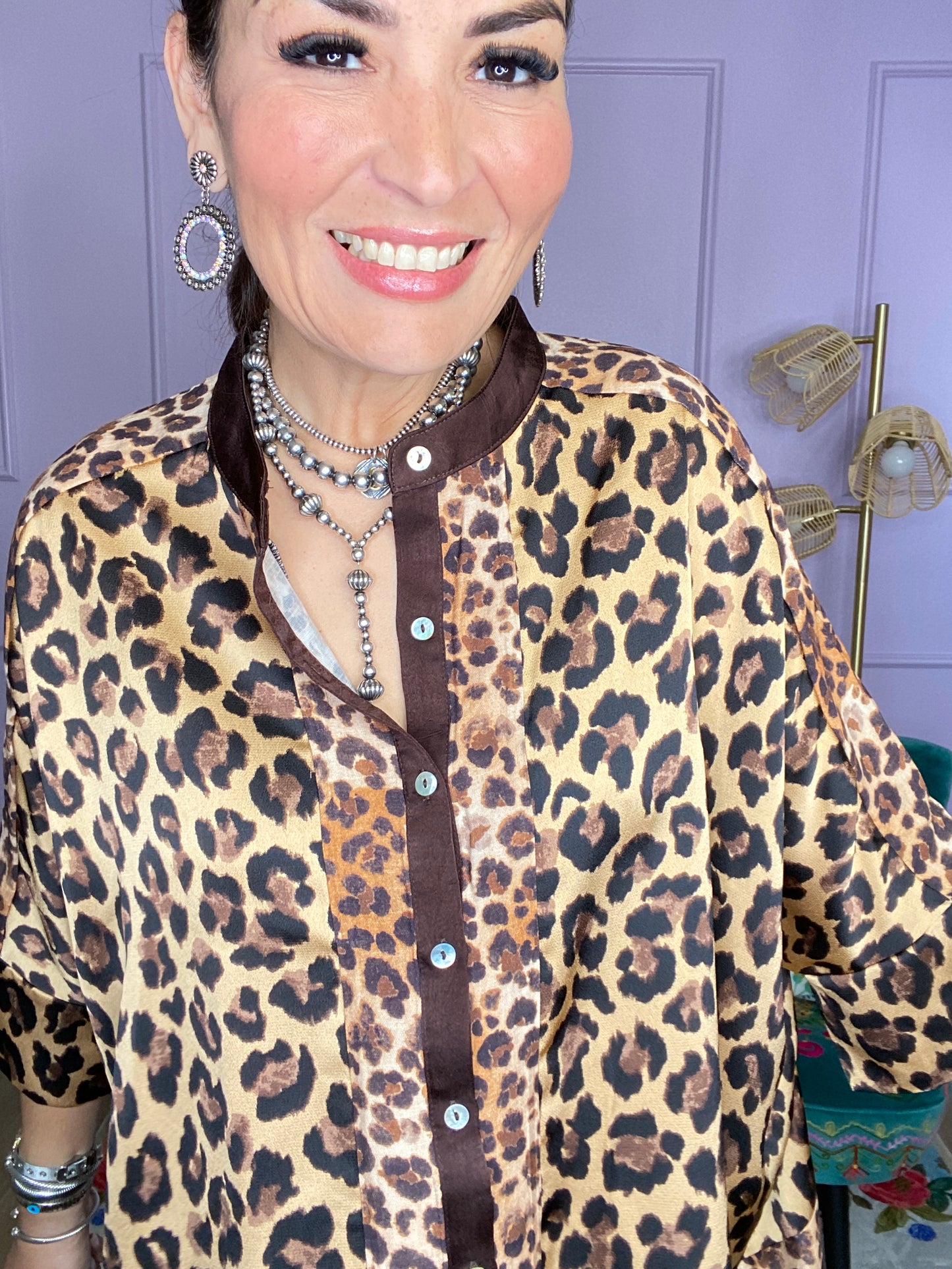 MIXED LEOPARD BUTTON DOWN TOP-BROWN
