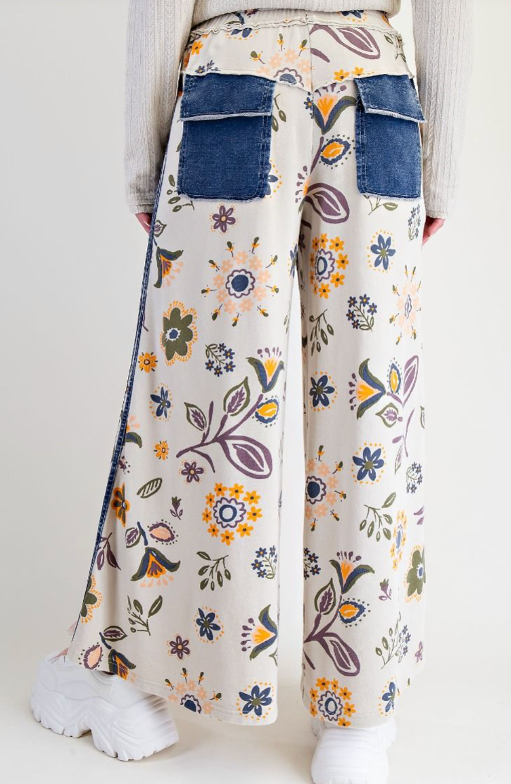 FLORAL PRINTED MINERAL WASHED PANTS
