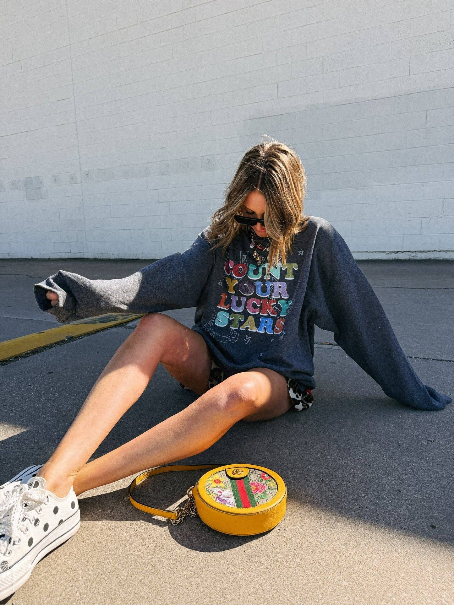 Count your lucky stars sweatshirt - hanes / charcoal