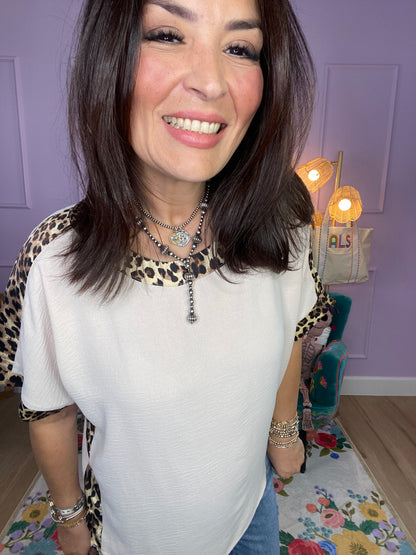 Solid U-Neck Top with Leopard Trim