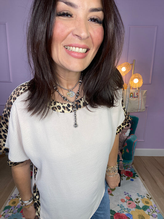 Solid U-Neck Top with Leopard Trim