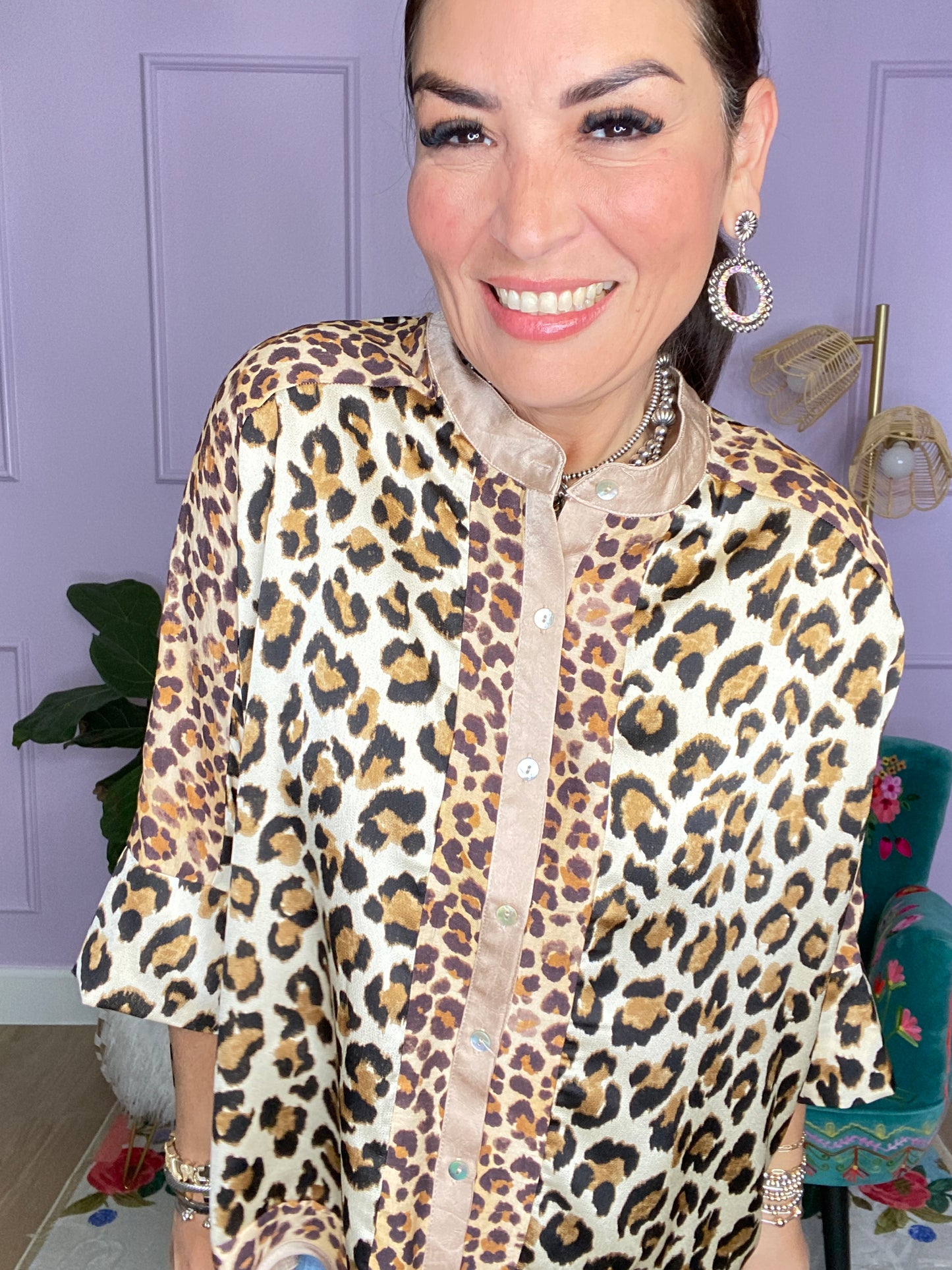 MIXED LEOPARD BUTTON DOWN TOP- BEIGE