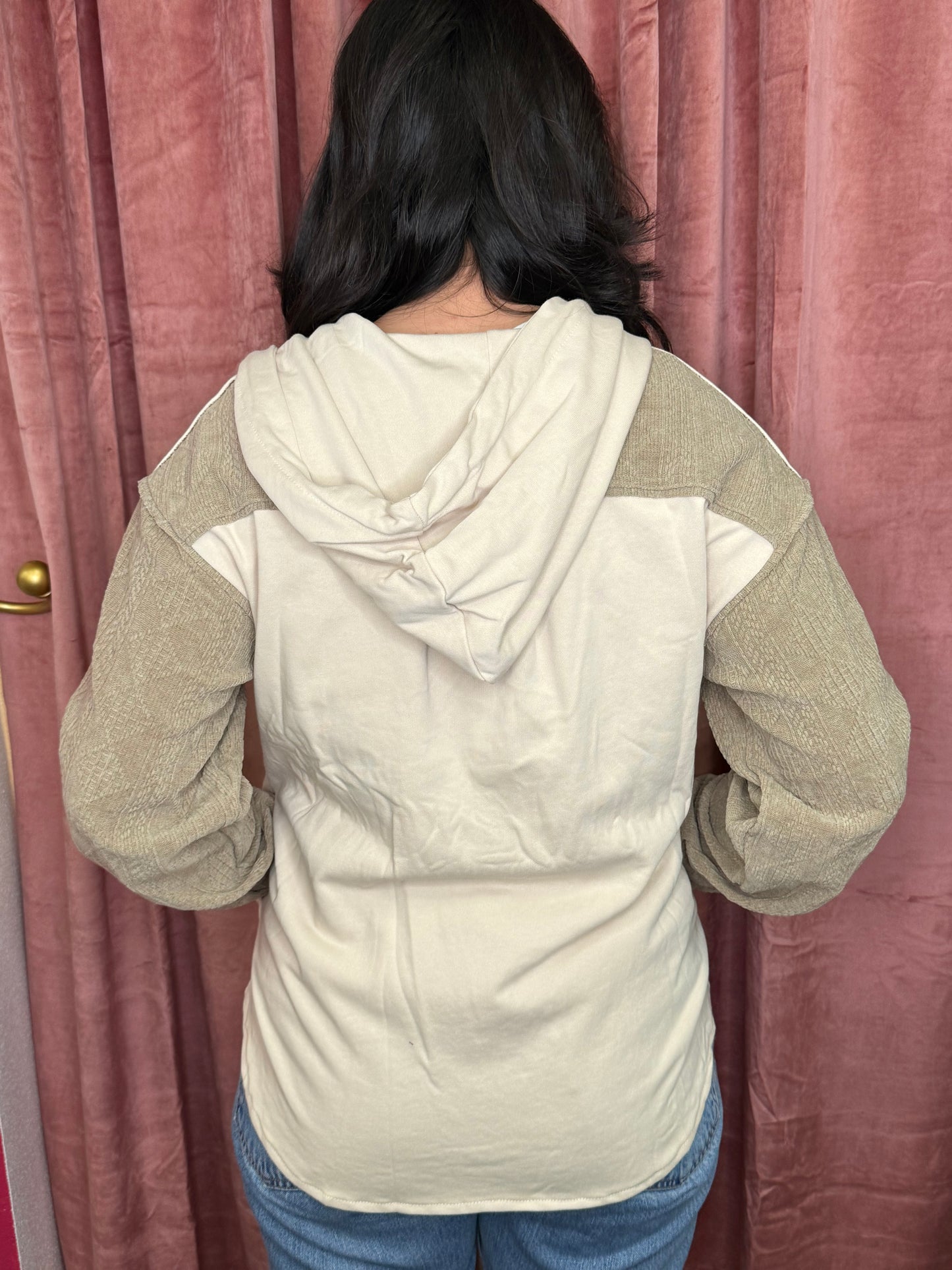 MELANGE SOFT AND TEXTURED SLEEVE TOP